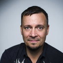 Stefan Roos als Keith Karlsson