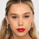 Alexis Ren als Lexus