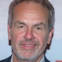 Bert Kuizenga als Host