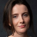 Grace Boyle als Factory Protester