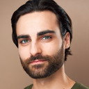 Samuel Vita als Sean Bennett