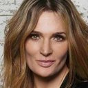 Danielle Cormack als Pregnant Woman