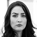 Nesrine Slaoui als BFM Journalist