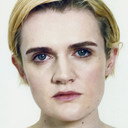 Gayle Rankin als Riley