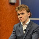 Brodie Burgun als Guy Smiles