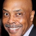 Roscoe Orman als Dr. Rogers