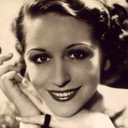 Linda Barrett als 