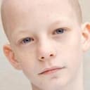 Ben Skelton als Renton (aged 9)