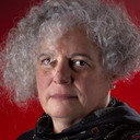 Diana Veneziano als Empleada de casa de crédito