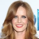 Rebecca Mader als Mary