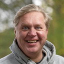 Jarkko Tiainen als Autonkuljettaja