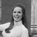 Gina Warwick als Sylvia Fuller