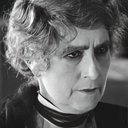 Jeanne Brindeau als Mme. Novalic