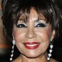 Shirley Bassey als Self