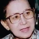 Sandiah als Bu Guru