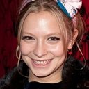 Annabelle Dexter-Jones als Molly