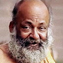 Mullanezhi als The old man sitting under the banyan tree