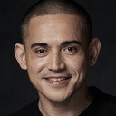 Paolo Contis als Lester Lumibao