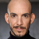 Adrian Eli als Ken Jost
