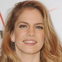 Anna Chlumsky als Molly