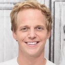 Chris Geere als Sam