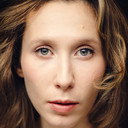 Brittany Vicars als Yveline