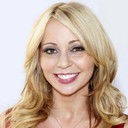 Tara Strong als La Petite Ballerina (voice)