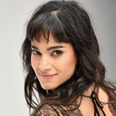 Sofia Boutella als Kora / Arthelais