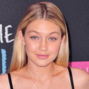 Gigi Bella als Gloria