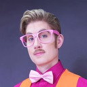 Adam All als Self