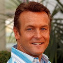 Doug Davidson als Roger