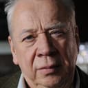 Peter Lerchbaumer als Dr. Scherer