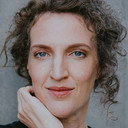 Julia Kneussel als Expert