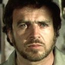 Sergio Testori als Nora Henchman