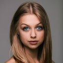 Jess Radomska als Annabelle Netherfield