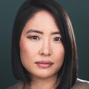 Sue Kim als Ms. Chen