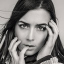 Carla McGlynn als Maid at Upper Seymour Street