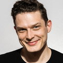 Adam Fidusiewicz als Hans Schulz
