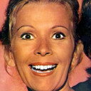Célia Coutinho als Irmã Sol