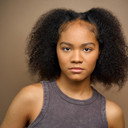 Shanel Cheatham als Nikki the Elf