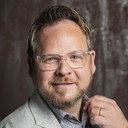 Frano Ridjan als Self - Host
