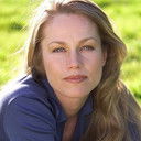 Lorraine Evanoff als Claude