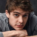 Israel Broussard als Miles