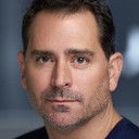 Todd Gearhart als Uniform #2