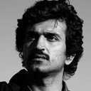 Dinker Sharma als Sonu
