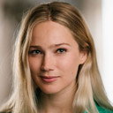 Lauren Versnick als Olivia