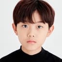 Choi Yoon-woo als Orphanage Kid 2