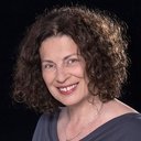 Dubravka Ostojić als Jerkova majka Ika