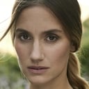 Danica Ćurčić als Louise