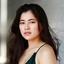 Kimie Tsukakoshi als Lily